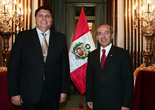 ALC-UE: Alan García y Felipe Calderón