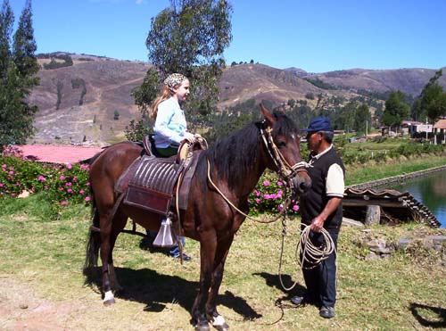 Fundo El Chocho, Cajamarca, Antonella en el caballo